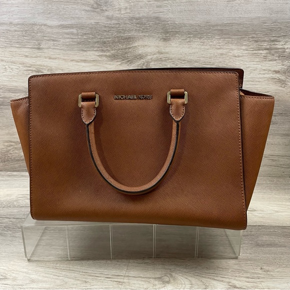 Michael Kors Selma Saffiano Brown Shoulder Bag 13”x9” - Picture 1 of 16